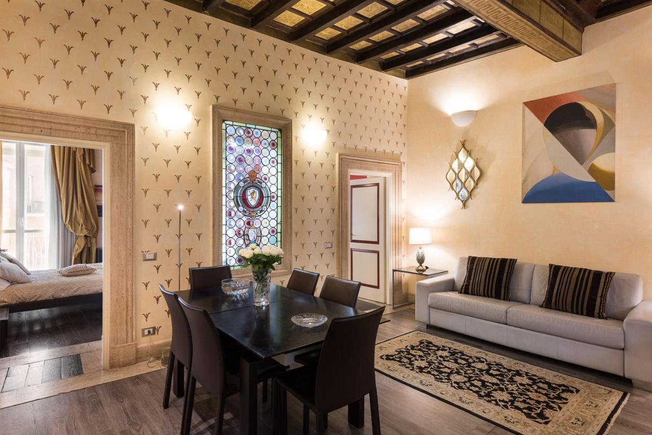 Nsm 71Viadelcorso Luxury Apartment Con Terrazzo Lägenhet Rom