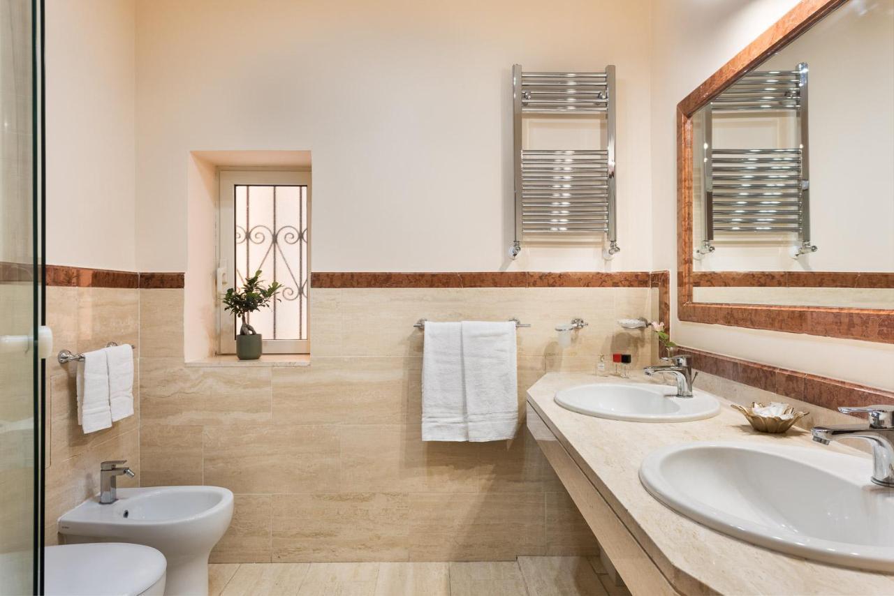 Lägenhet Nsm 71Viadelcorso Luxury Apartment Con Terrazzo