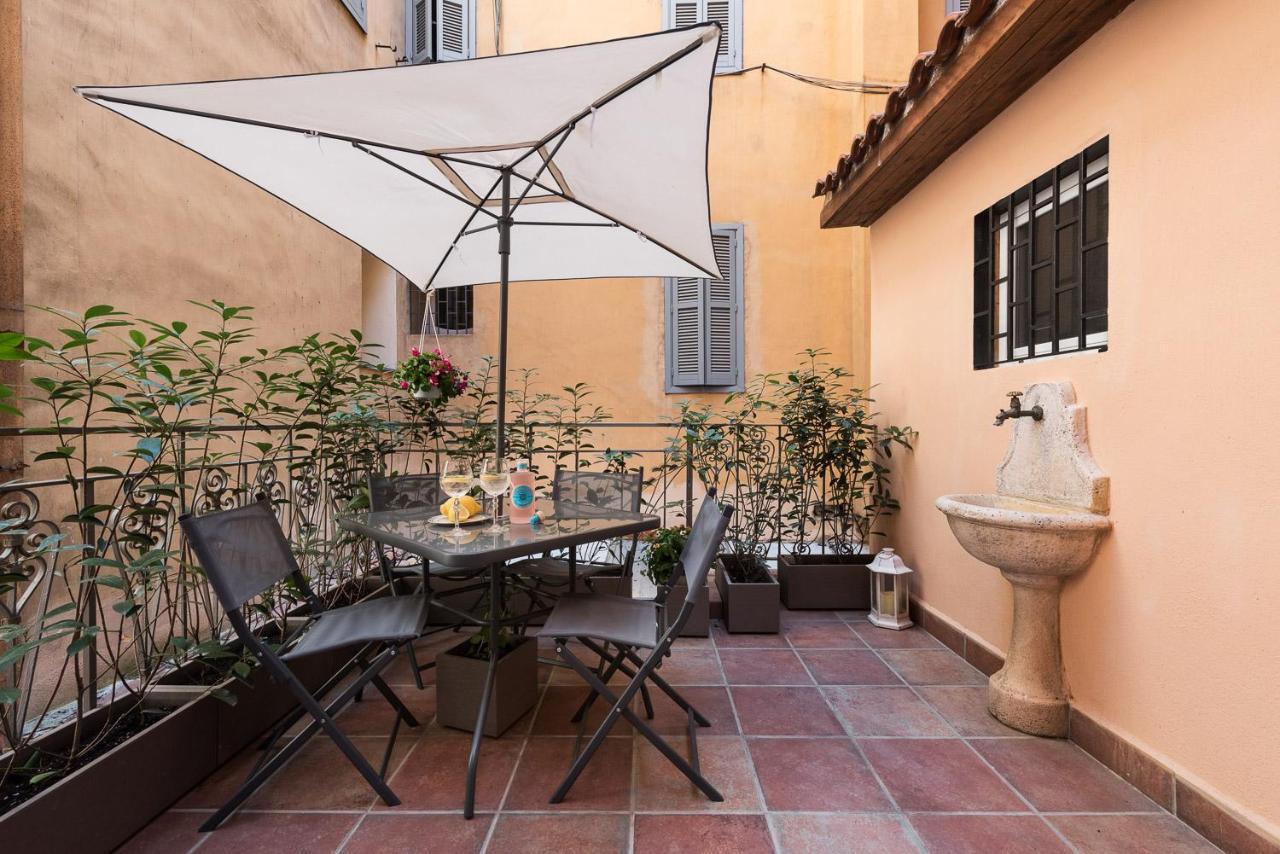 Nsm 71Viadelcorso Luxury Apartment Con Terrazzo Lägenhet