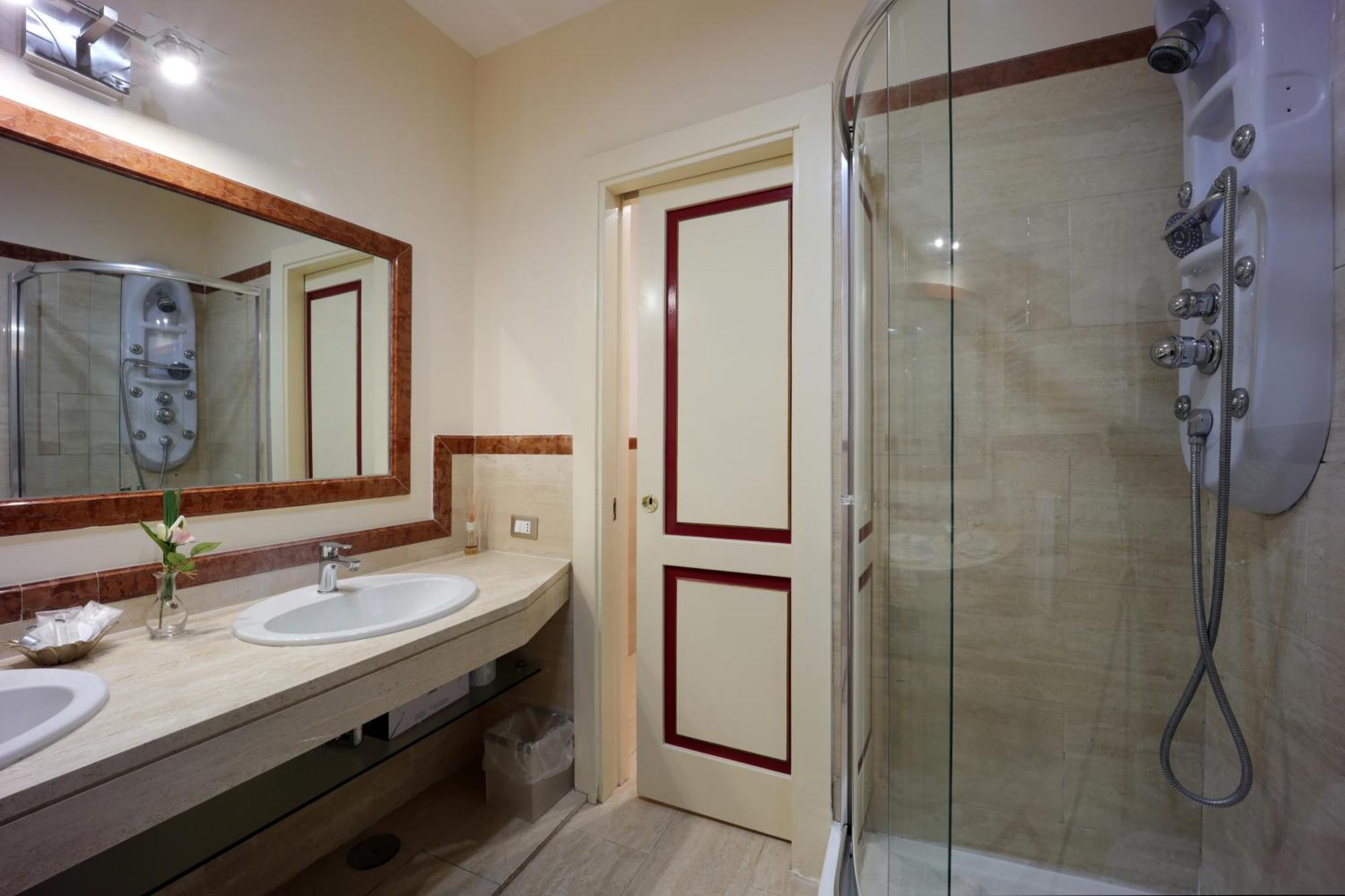 Nsm 71Viadelcorso Luxury Apartment Con Terrazzo Lägenhet *