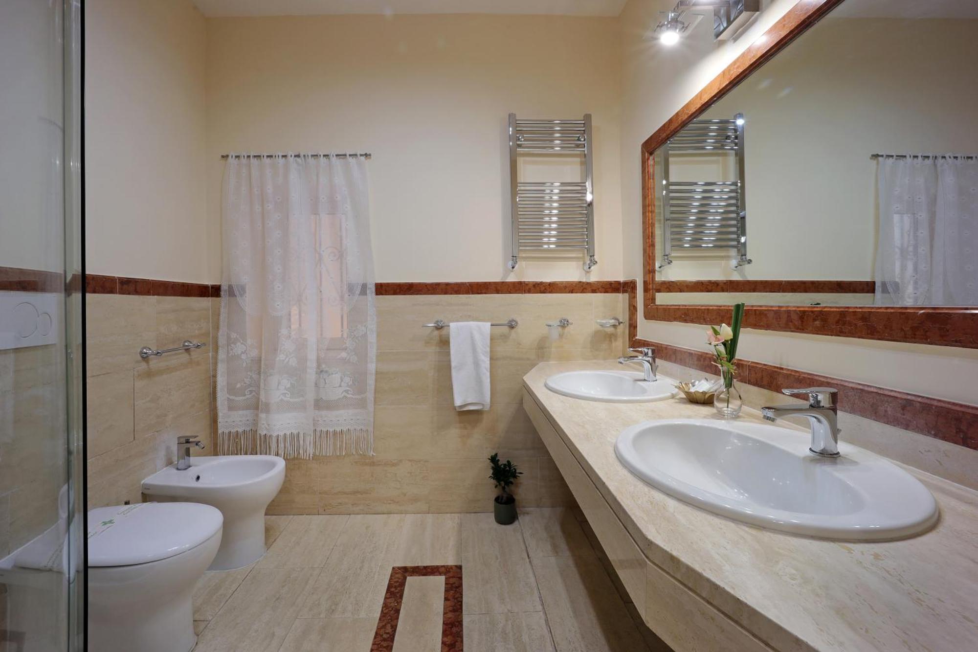 Nsm 71Viadelcorso Luxury Apartment Con Terrazzo Lägenhet *